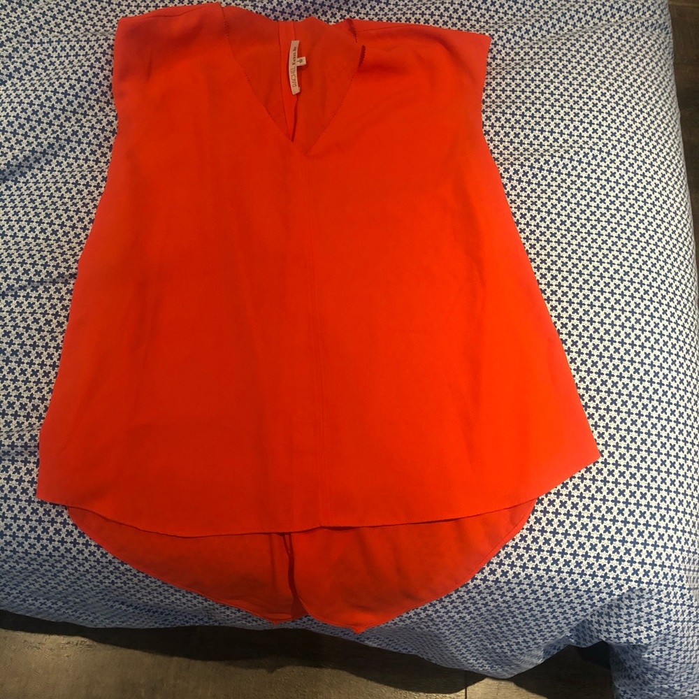 Beautiful orange top